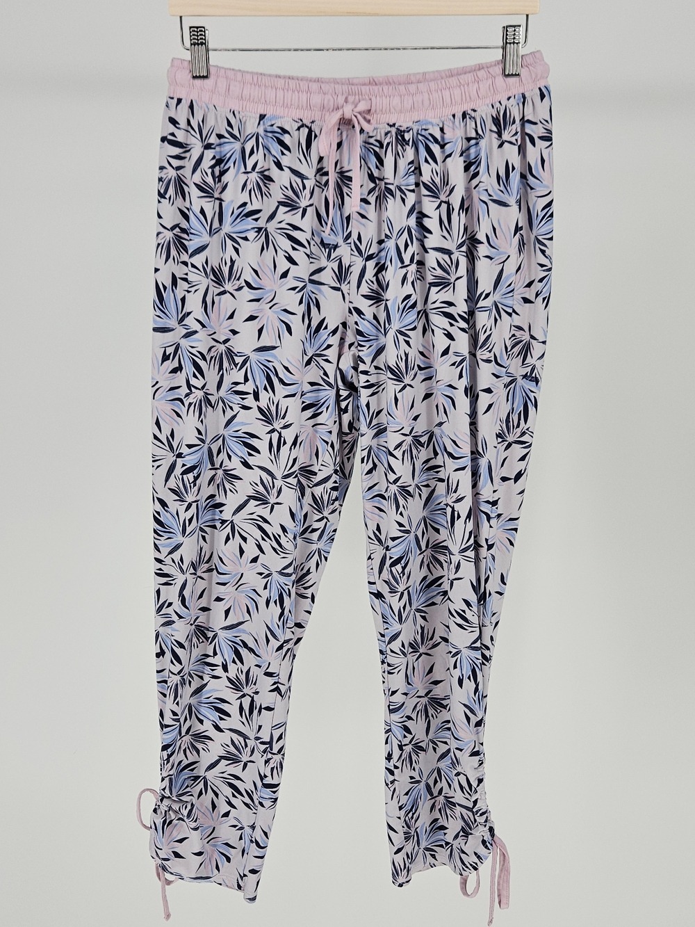5/$25 Carisma Floral Ruched Ankle Pants Pink Blue Large